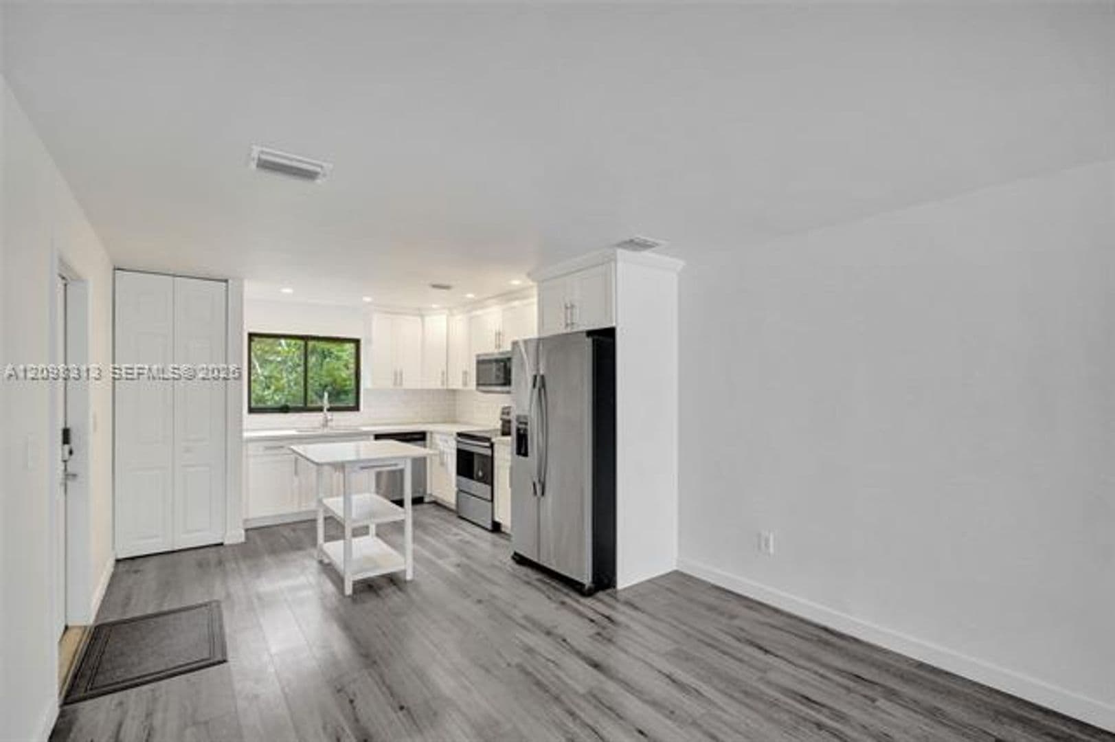 Miami Townhome: 1000 NW N River Dr th 6