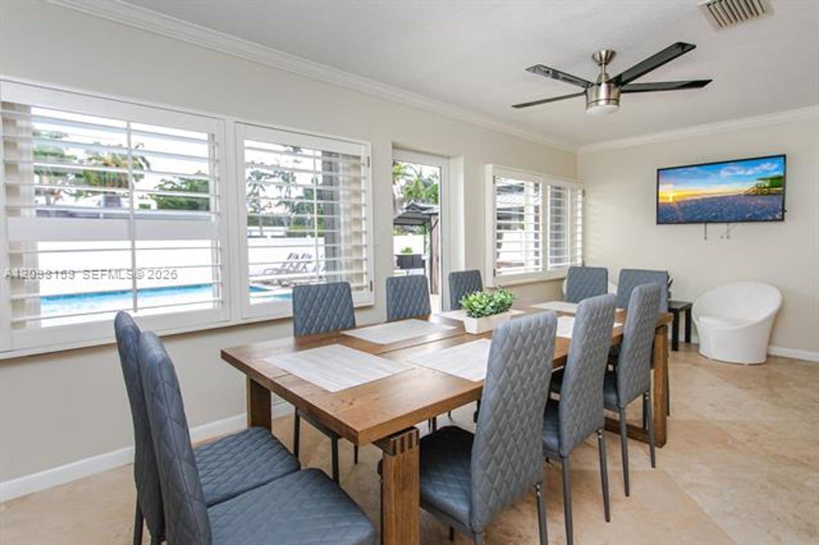 Hollywood House: 1254 Harrison St # 1254