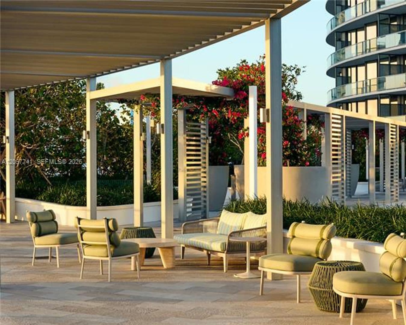 Miami Beach Condo: 500 Alton Rd cu-802