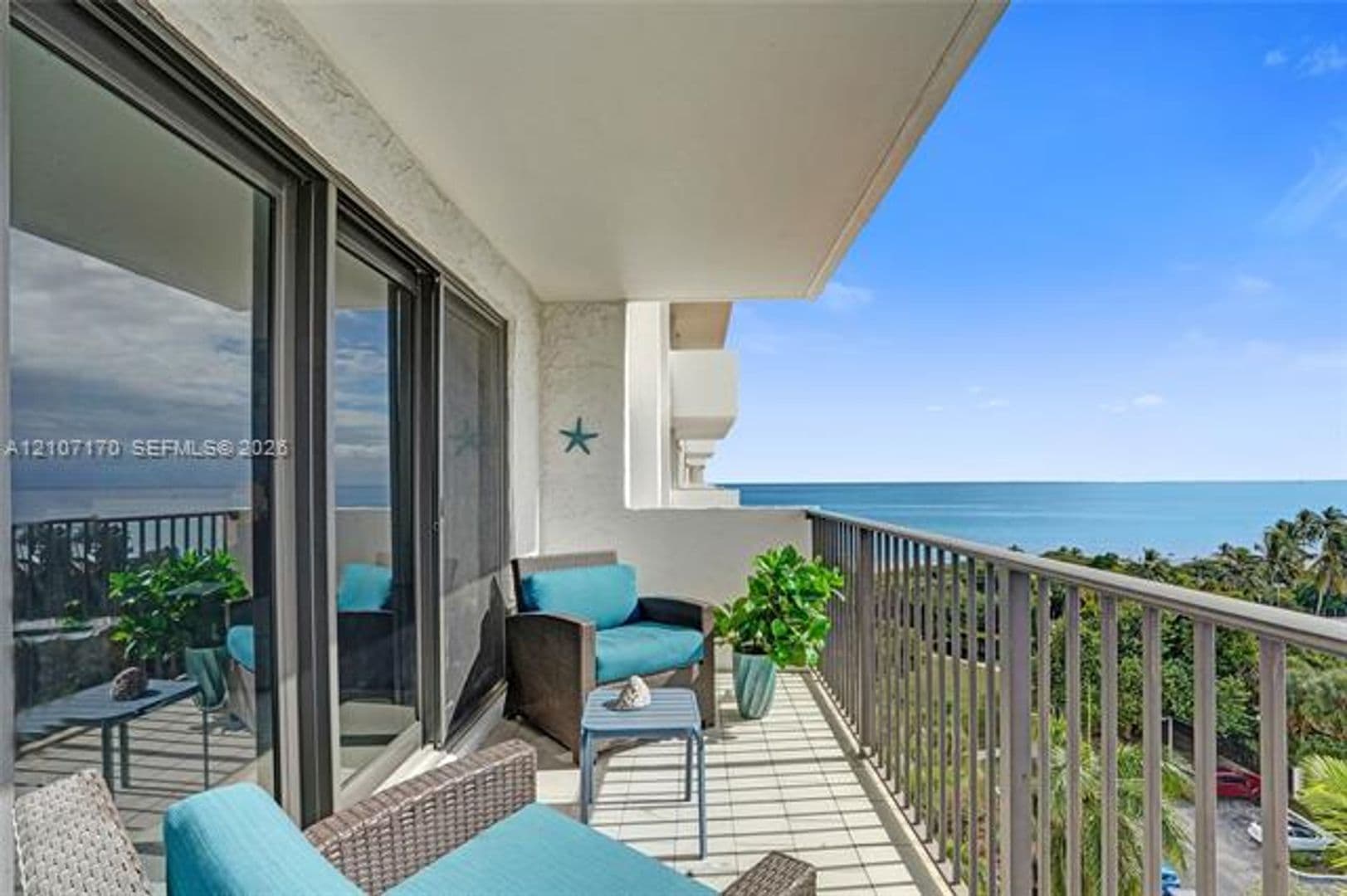 Hollywood Condo: 1201 S Ocean Dr cu-908S