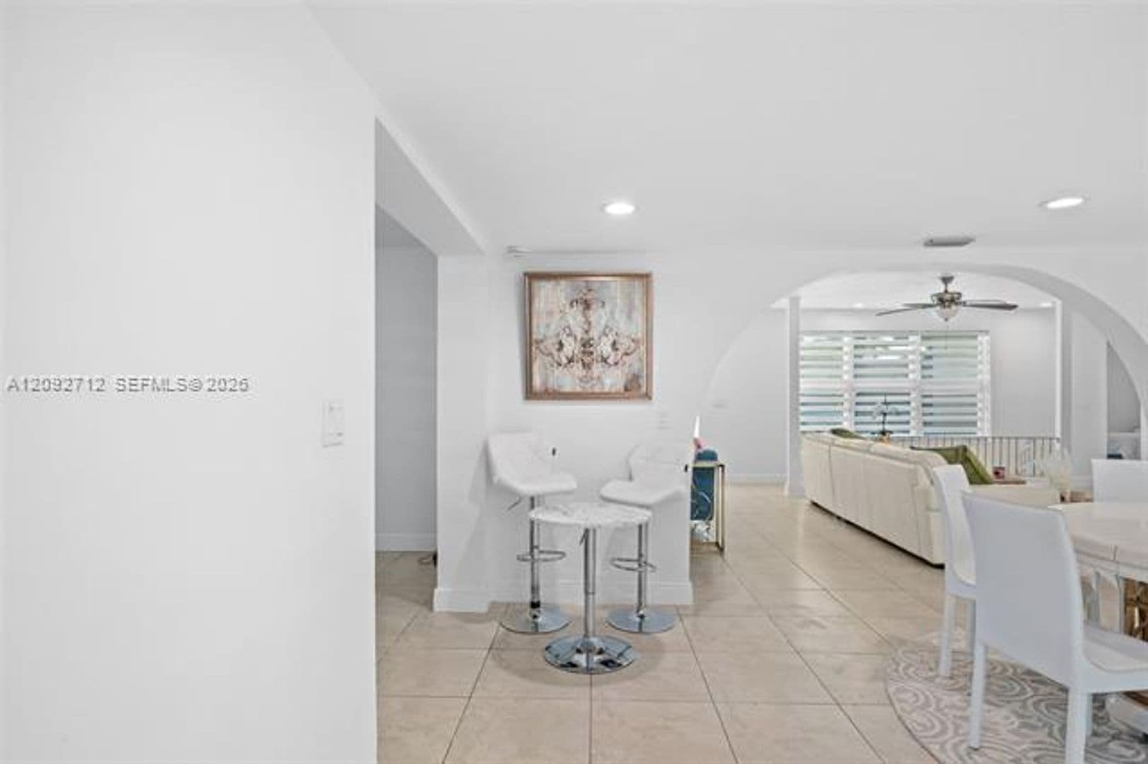 Hollywood House: 2819 Cleveland St # 2819