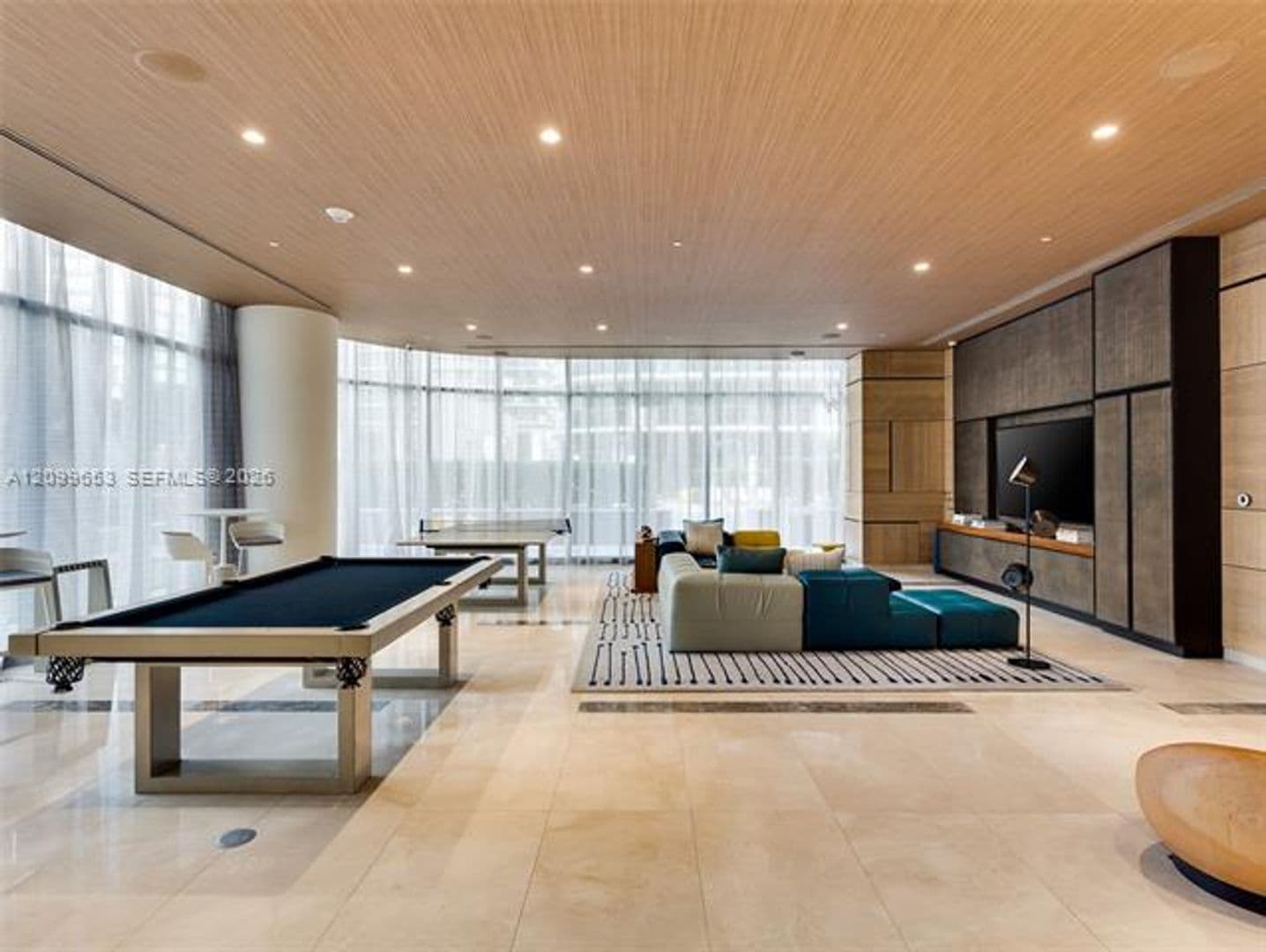 Miami Condo: 45 SW 9th St cu-1708