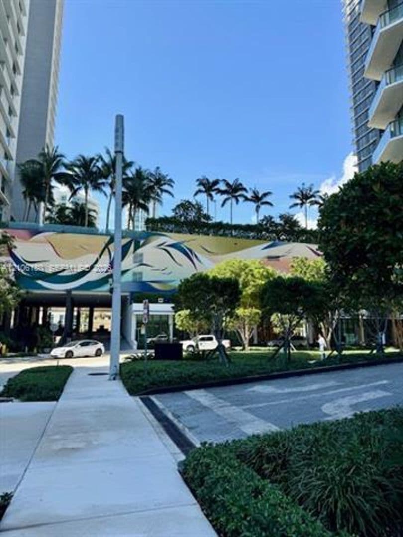 Miami Condo: 501 NE 31st St cu-802
