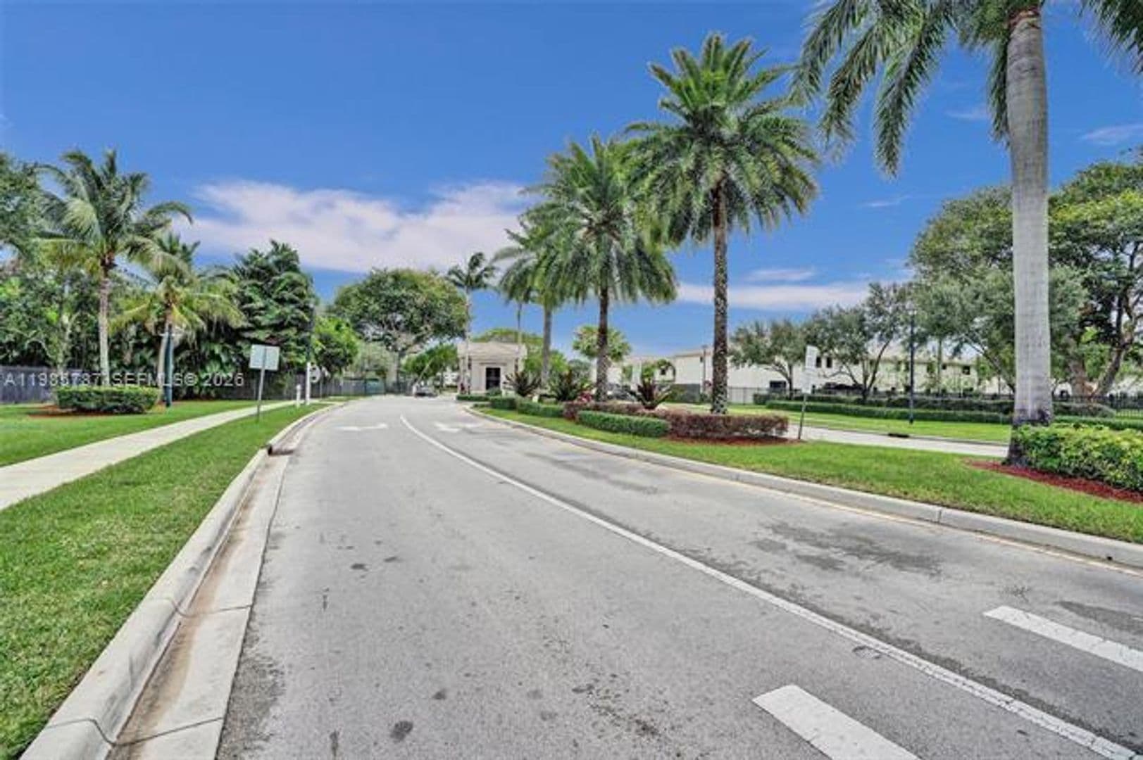 Miami House: 760 NE 193rd Ter # 760