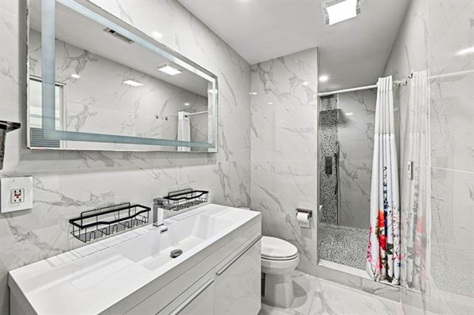 Miami House: 16820 SW 108th Ave # 16820