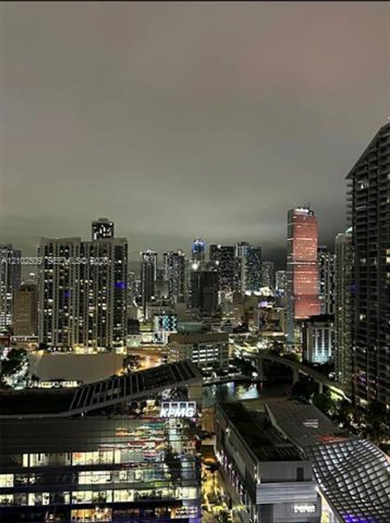 Miami Condo: 45 SW 9th St cu-3010