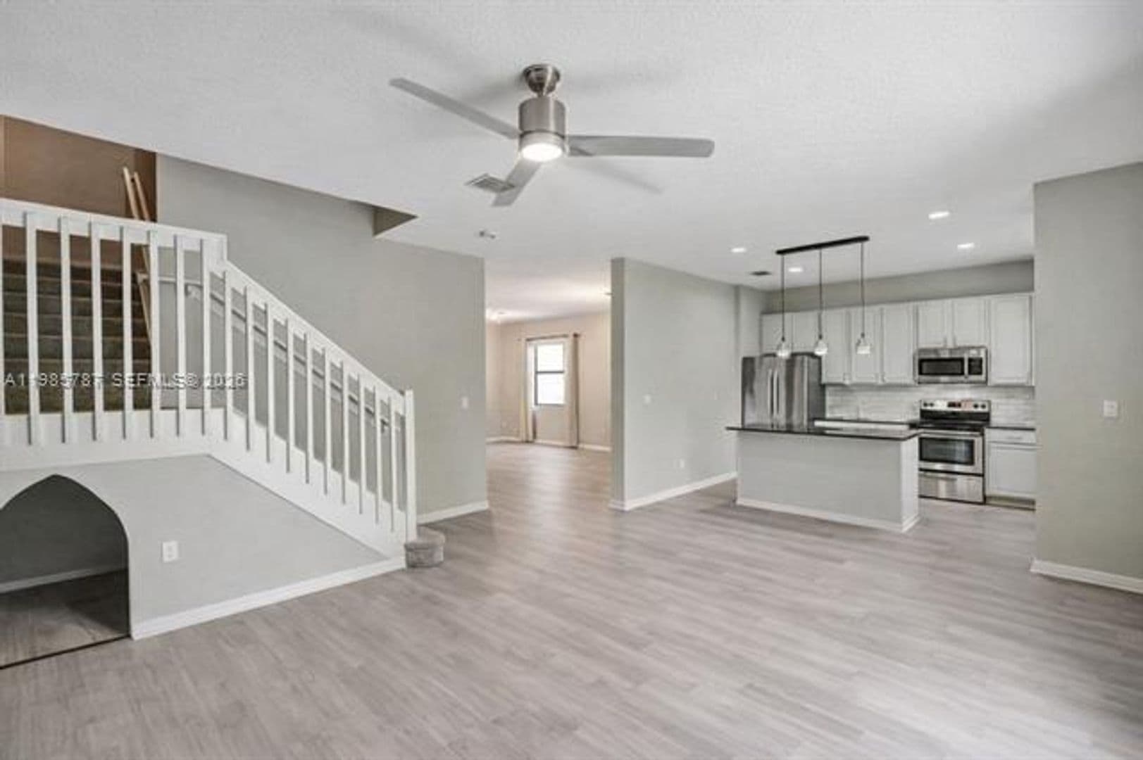 Miami House: 760 NE 193rd Ter # 760