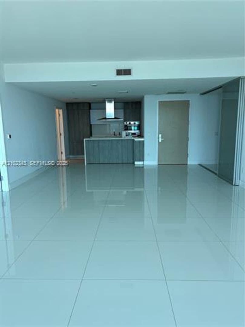 Key Biscayne Condo: 350 Ocean Dr cu-704N