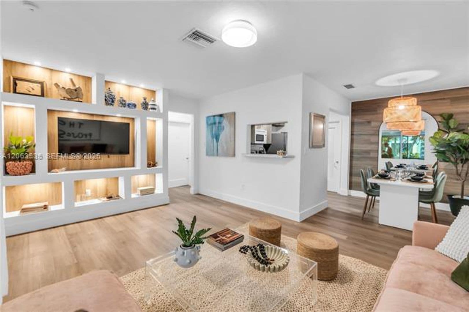 Biscayne Park House: 11201 NE 10th Ave cu-11203