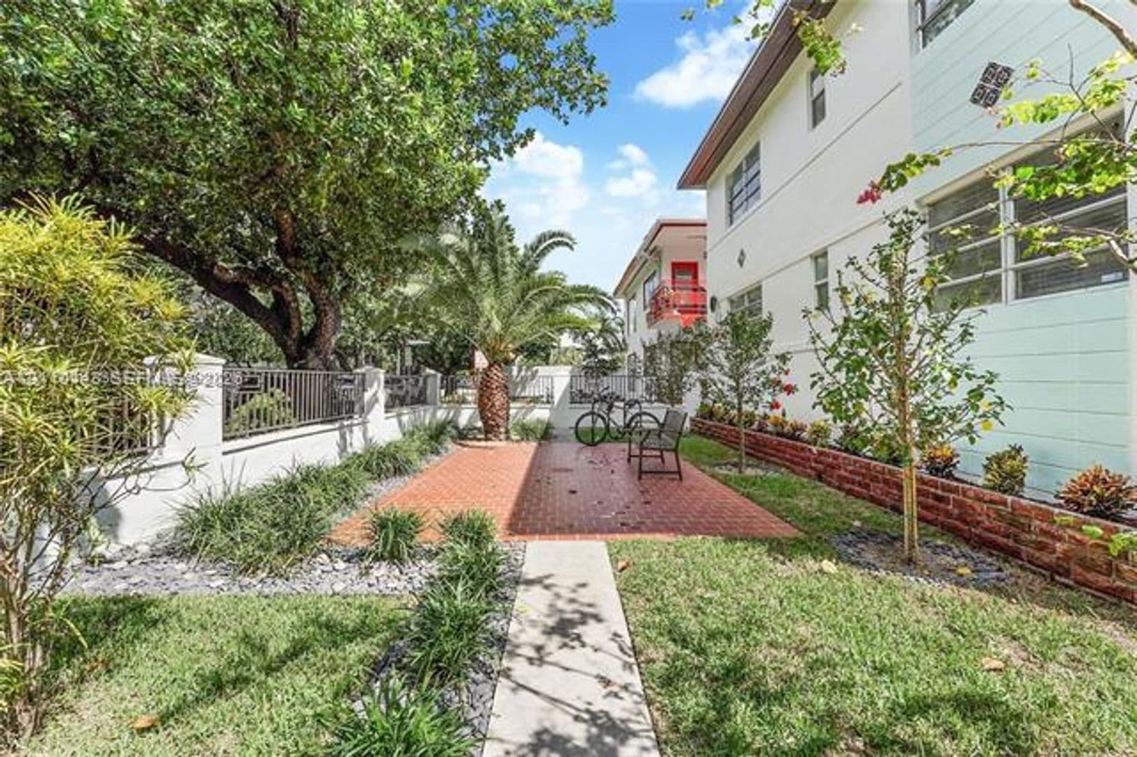 Miami Beach Condo: 1407 Meridian Ave cu-7