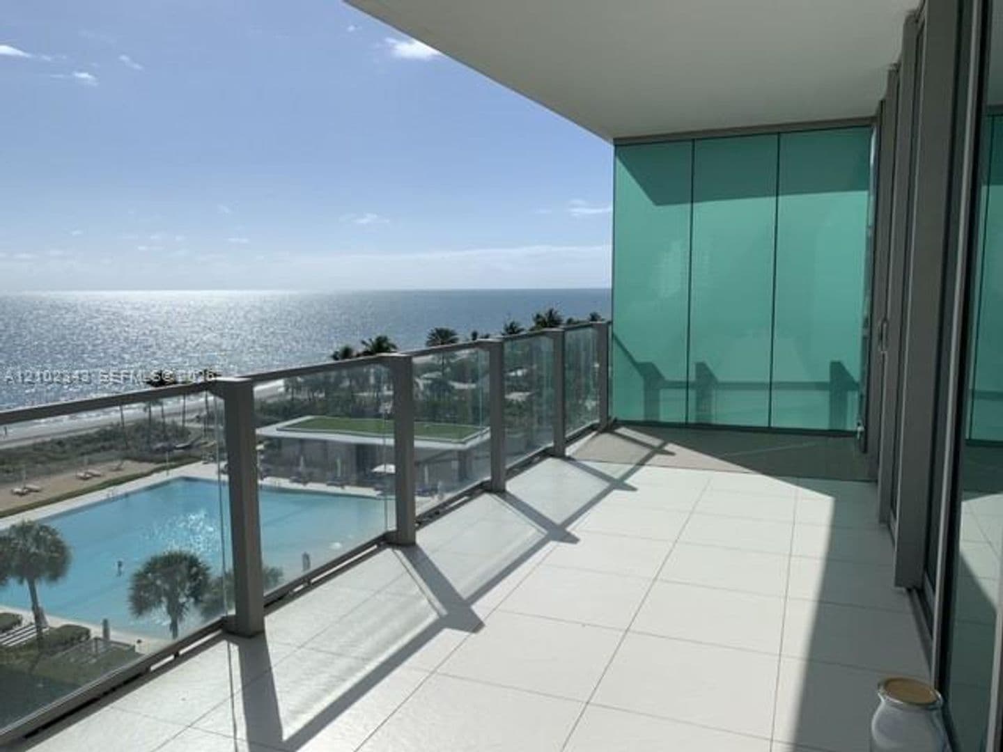 Key Biscayne Condo: 350 Ocean Dr cu-704N