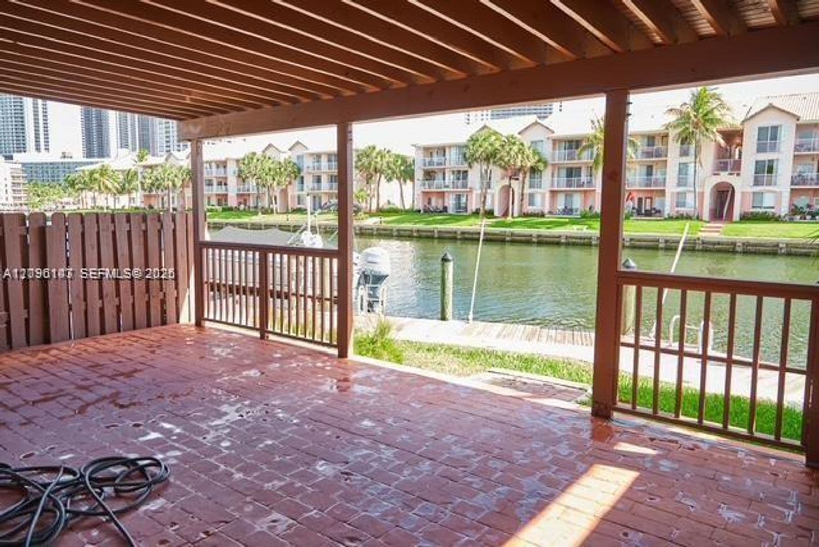Hallandale Beach Townhome: 347 Leslie Dr th 347