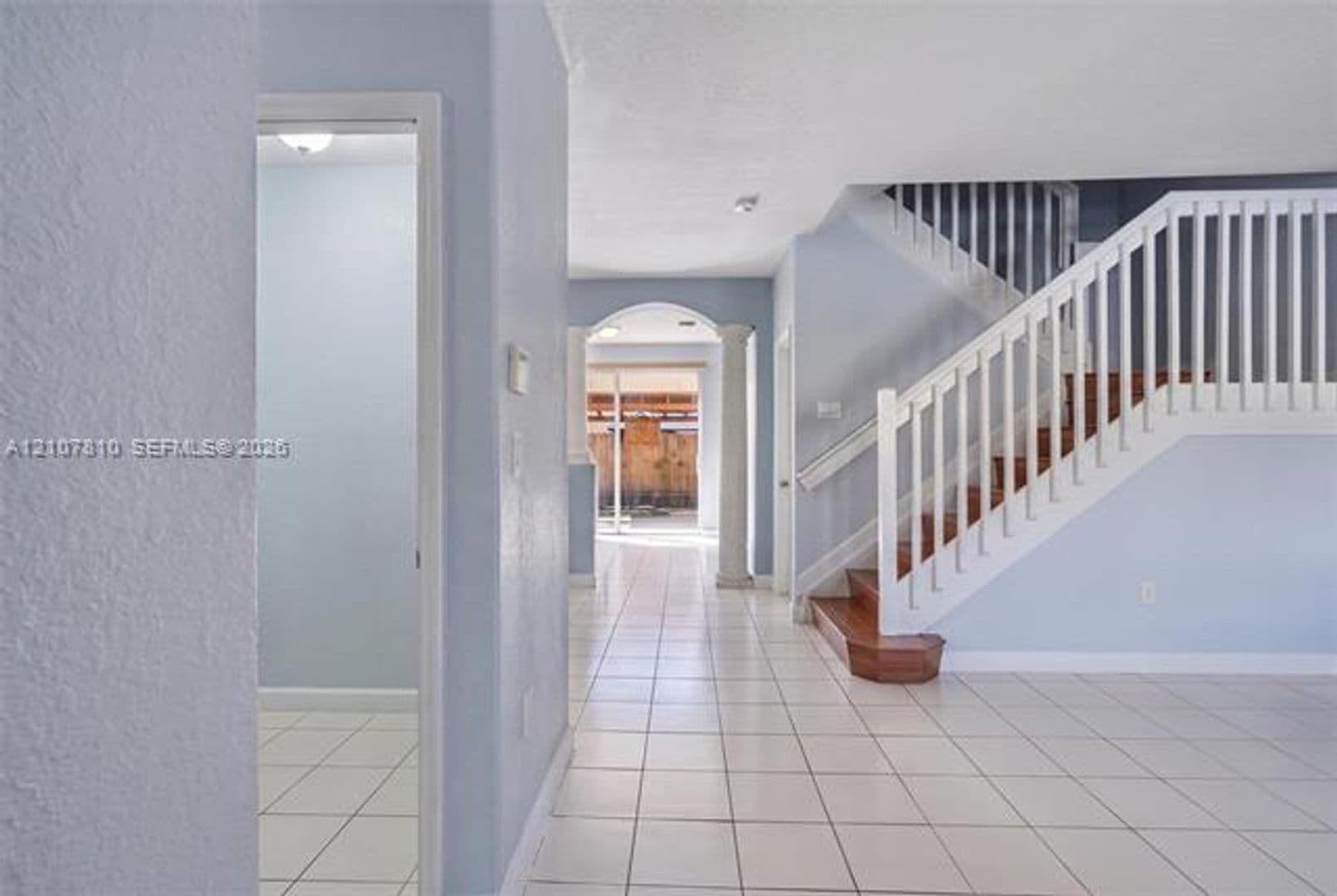 Hialeah Condo: 6940 NW 177th St cu-P105