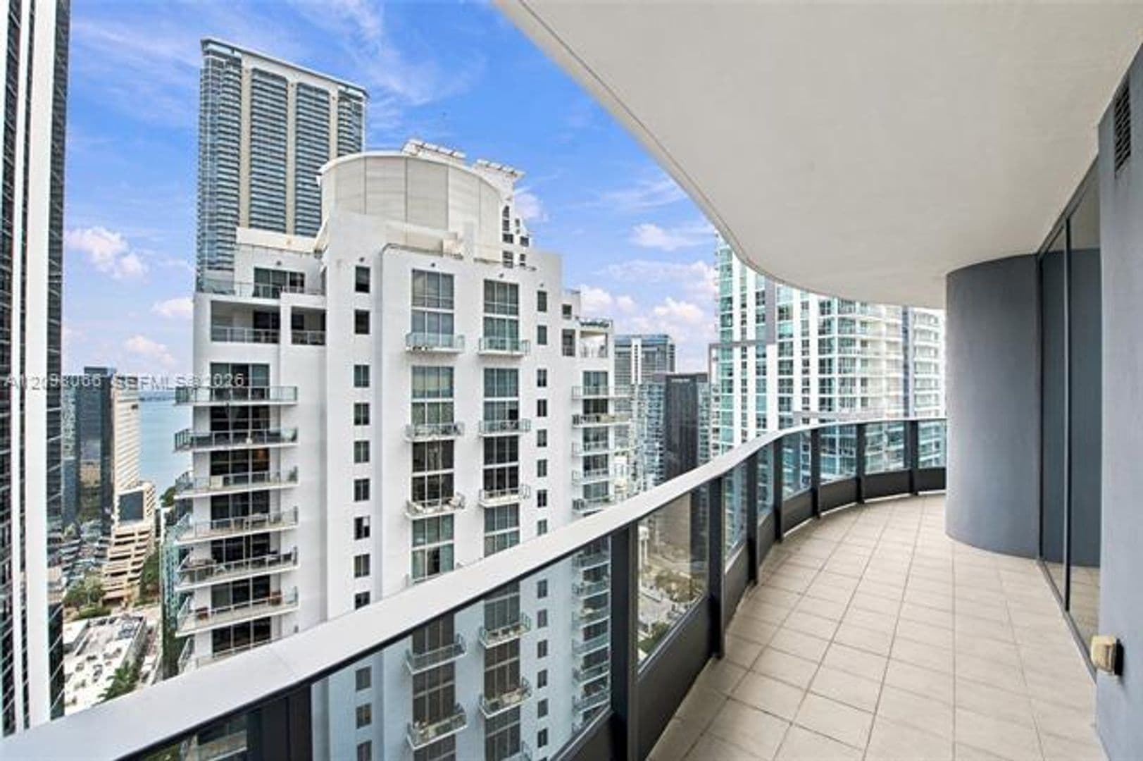 Miami Condo: 1000 Brickell Plz cu-3401