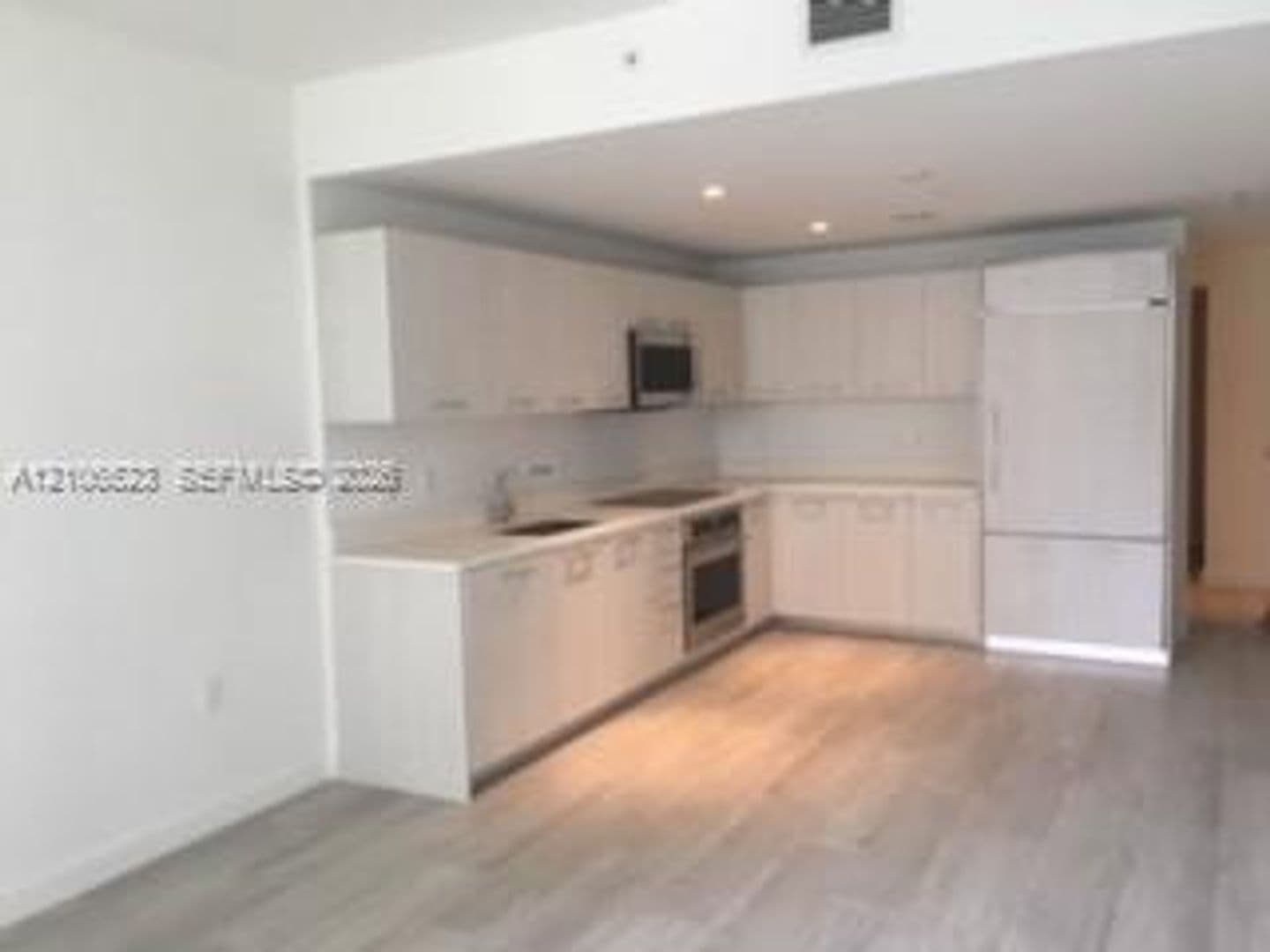Miami Condo: 55 SW 9th St cu-1110