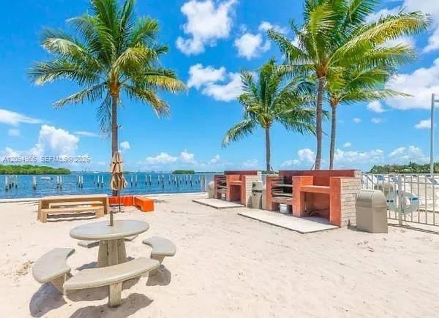 Miami Condo: 680 NE 64th St cu-APH8