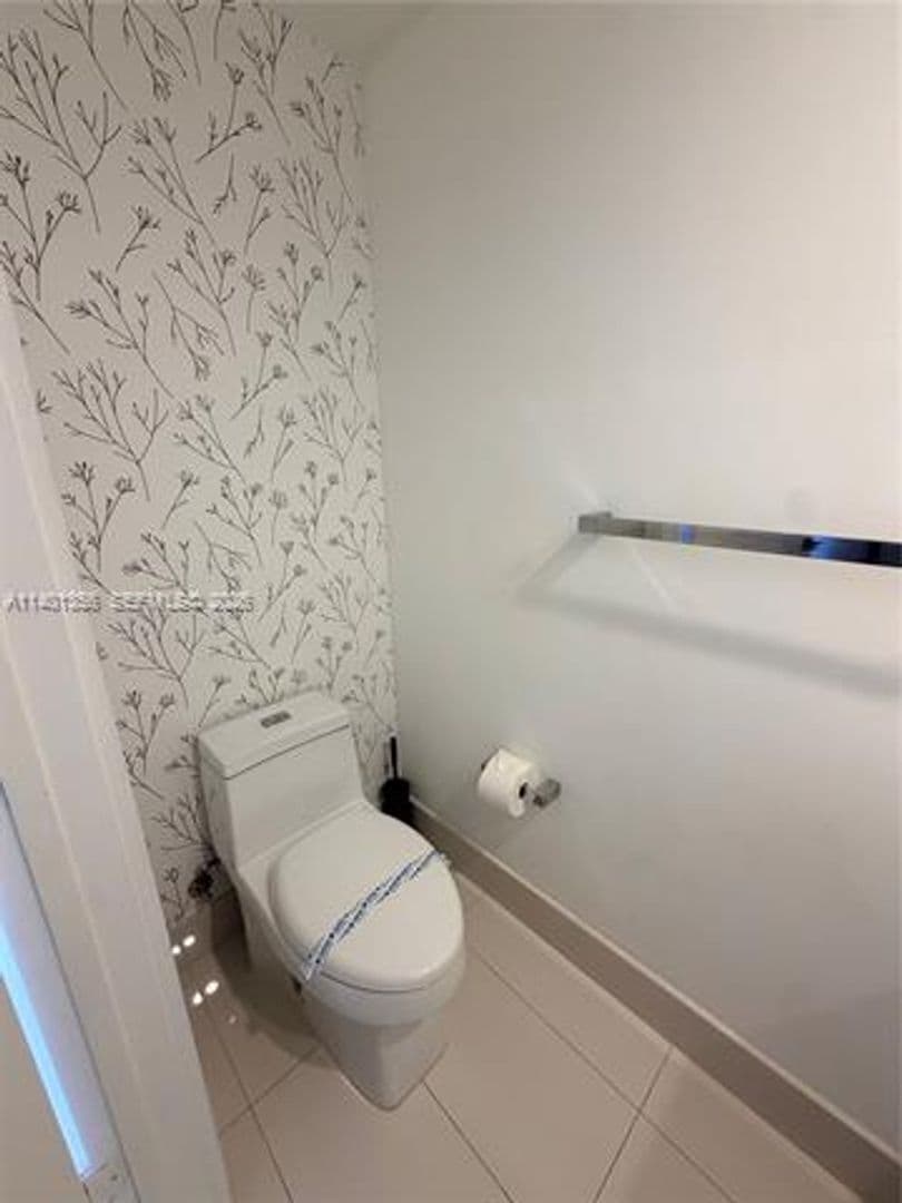 Miami Condo: 121 NE 34 St cu-2215