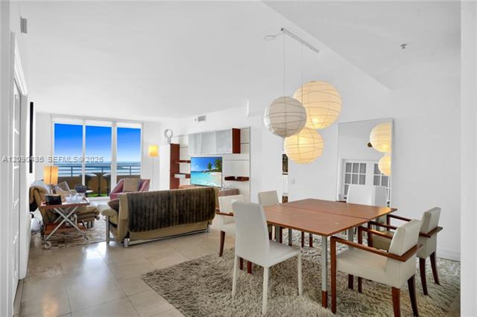 Miami Condo: 808 Brickell Key Dr cu-2506