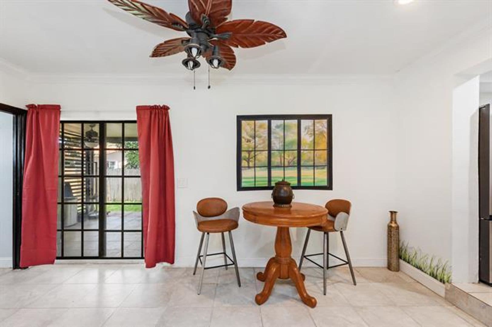 Miami House: 475 NE 113th St # 475