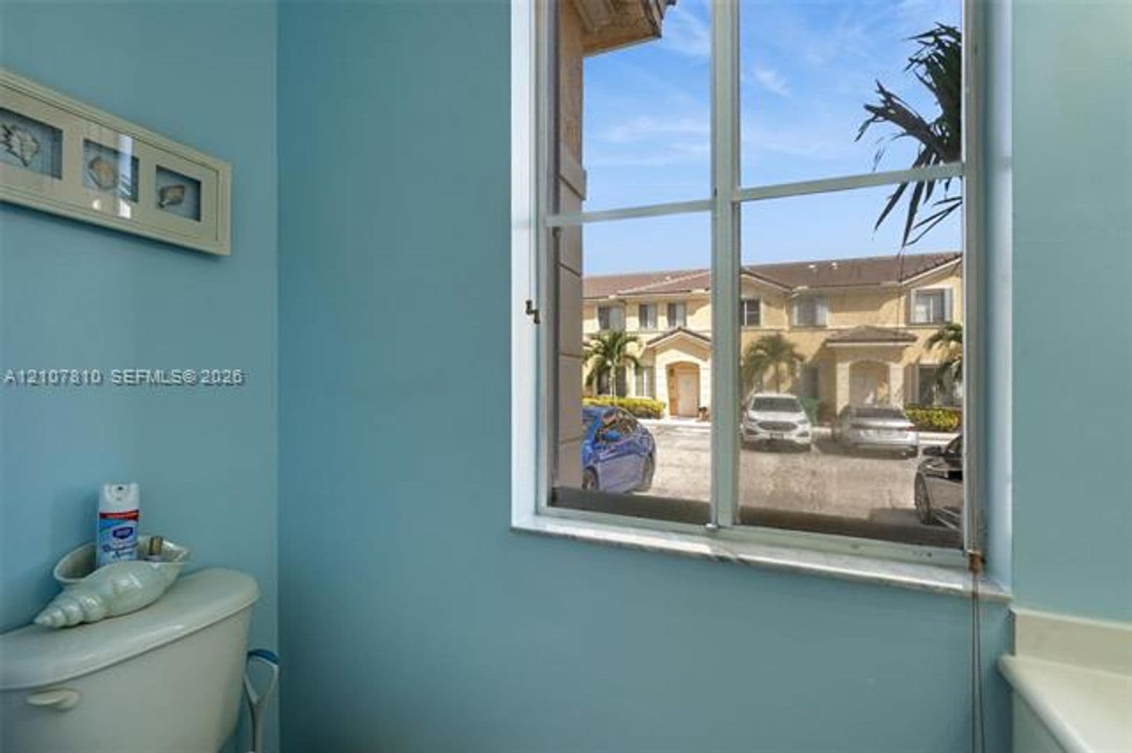 Hialeah Condo: 6940 NW 177th St cu-P105