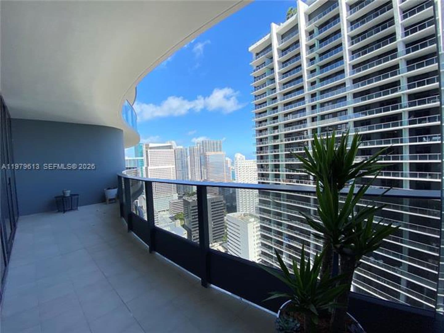 Miami Condo: 1000 Brickell Plaza cu-3807