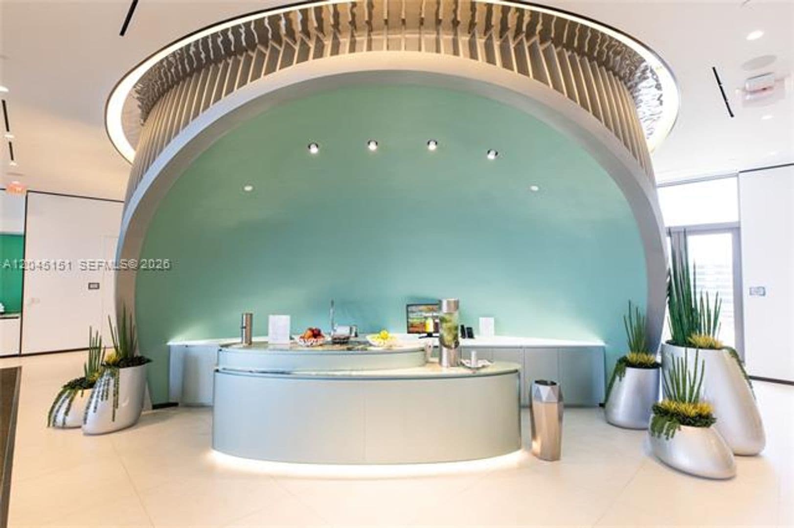 Sunny Isles Beach Condo: 17901 Collins Ave cu-3906