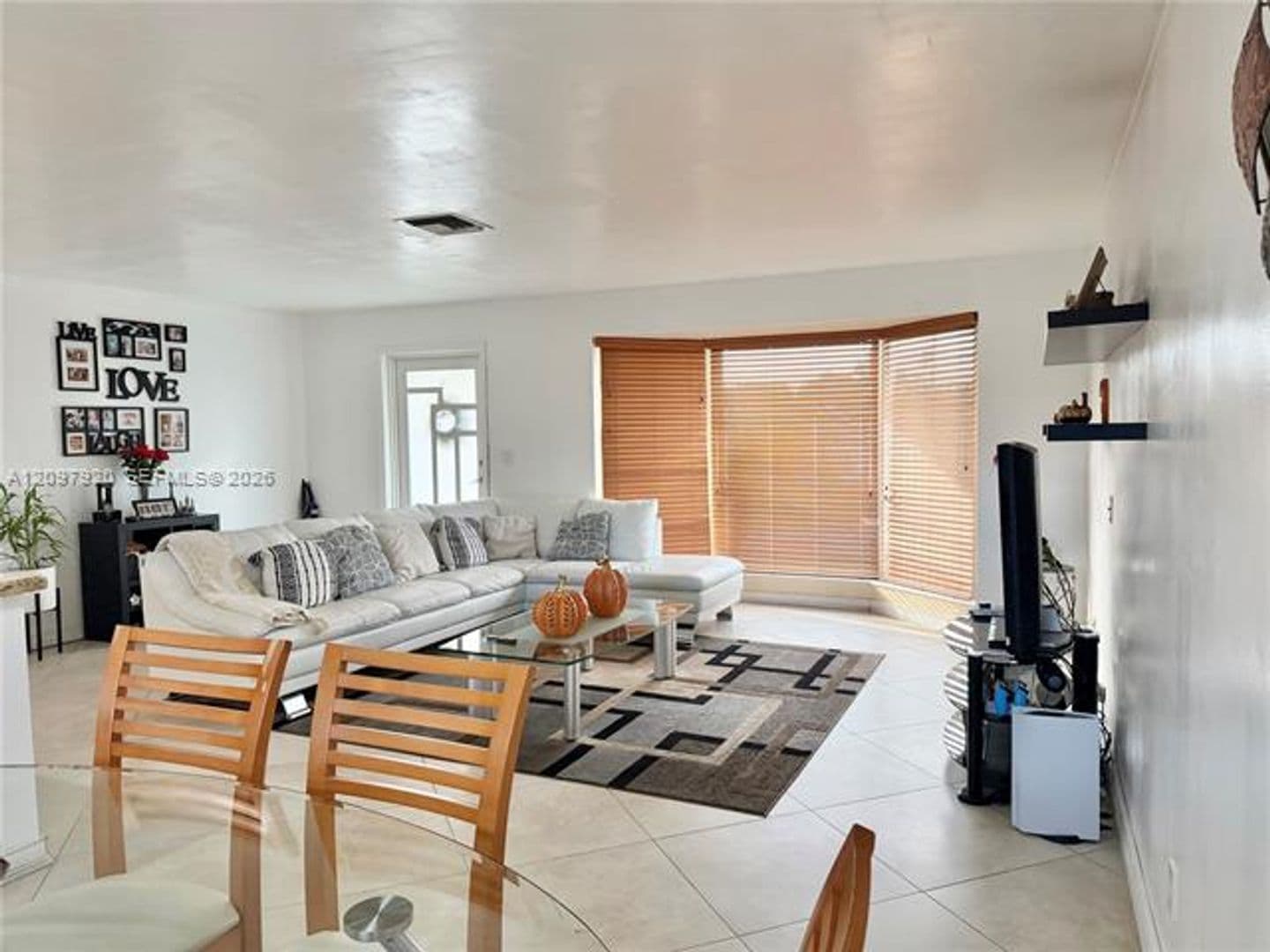 Pembroke Pines House: 720 SW 64th Way # 720