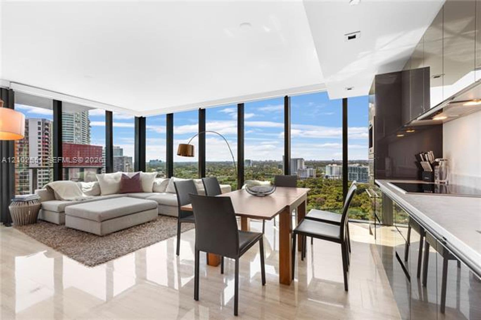 Miami Condo: 1451 Brickell Ave cu-1904