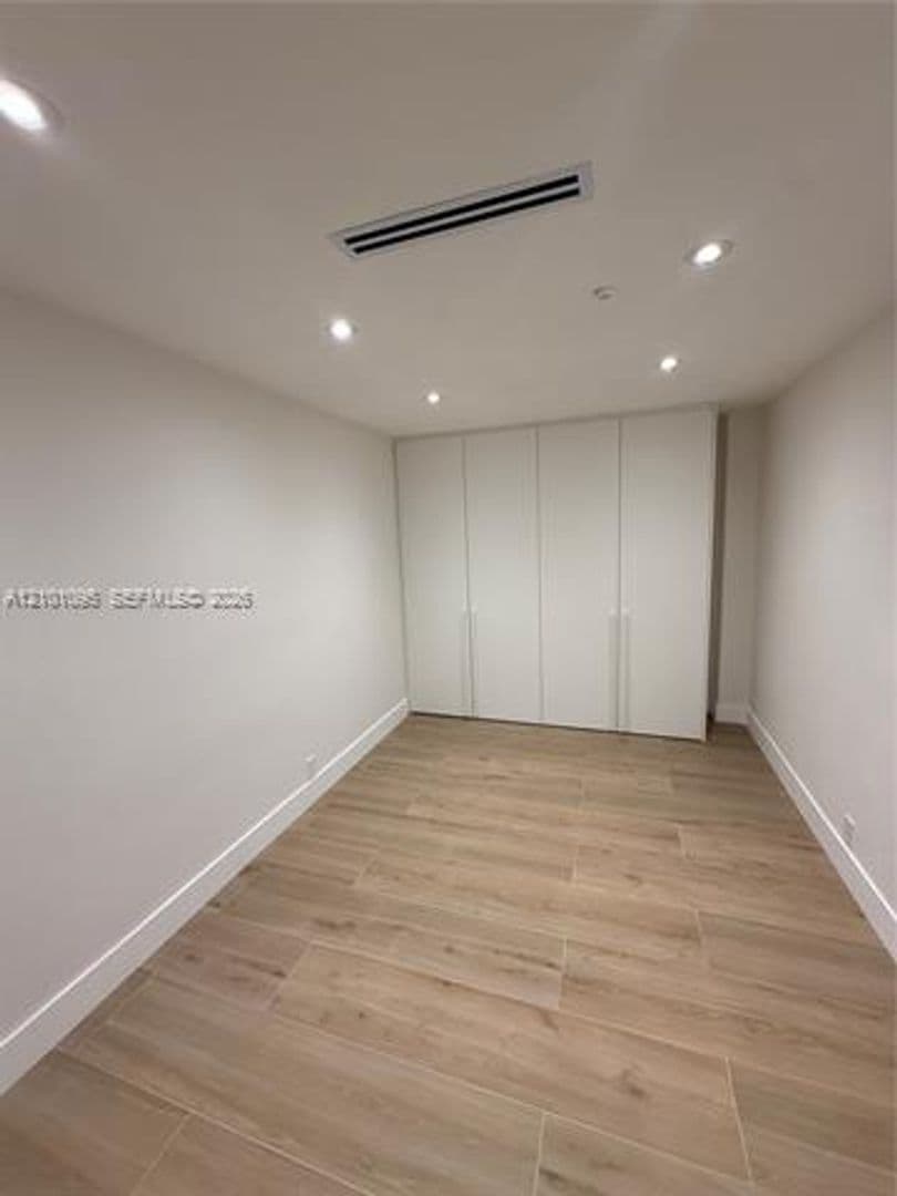 Key Biscayne Condo: 151 Crandon Blvd cu-140