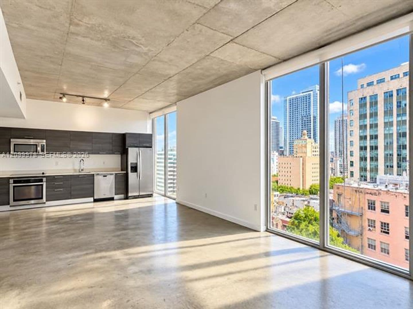 Miami Condo: 151 SE 1st St cu-1202