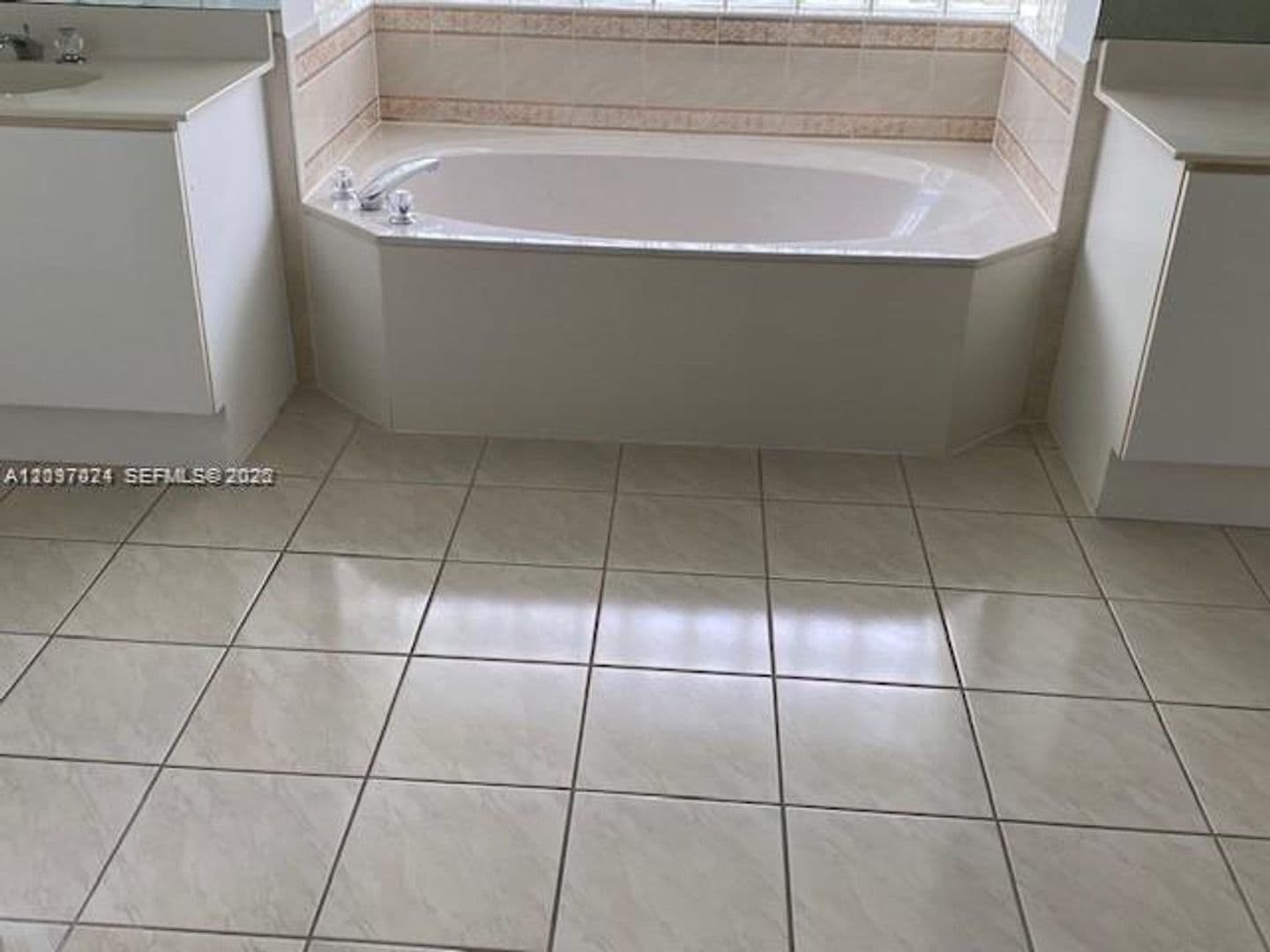 Plantation House: 531 NW 108th Ave # 531