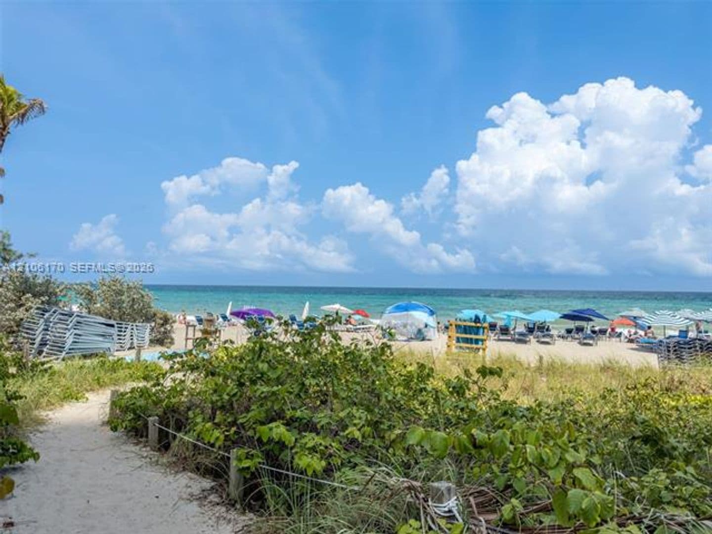 Hollywood Condo: 4001 S Ocean Dr cu-12B