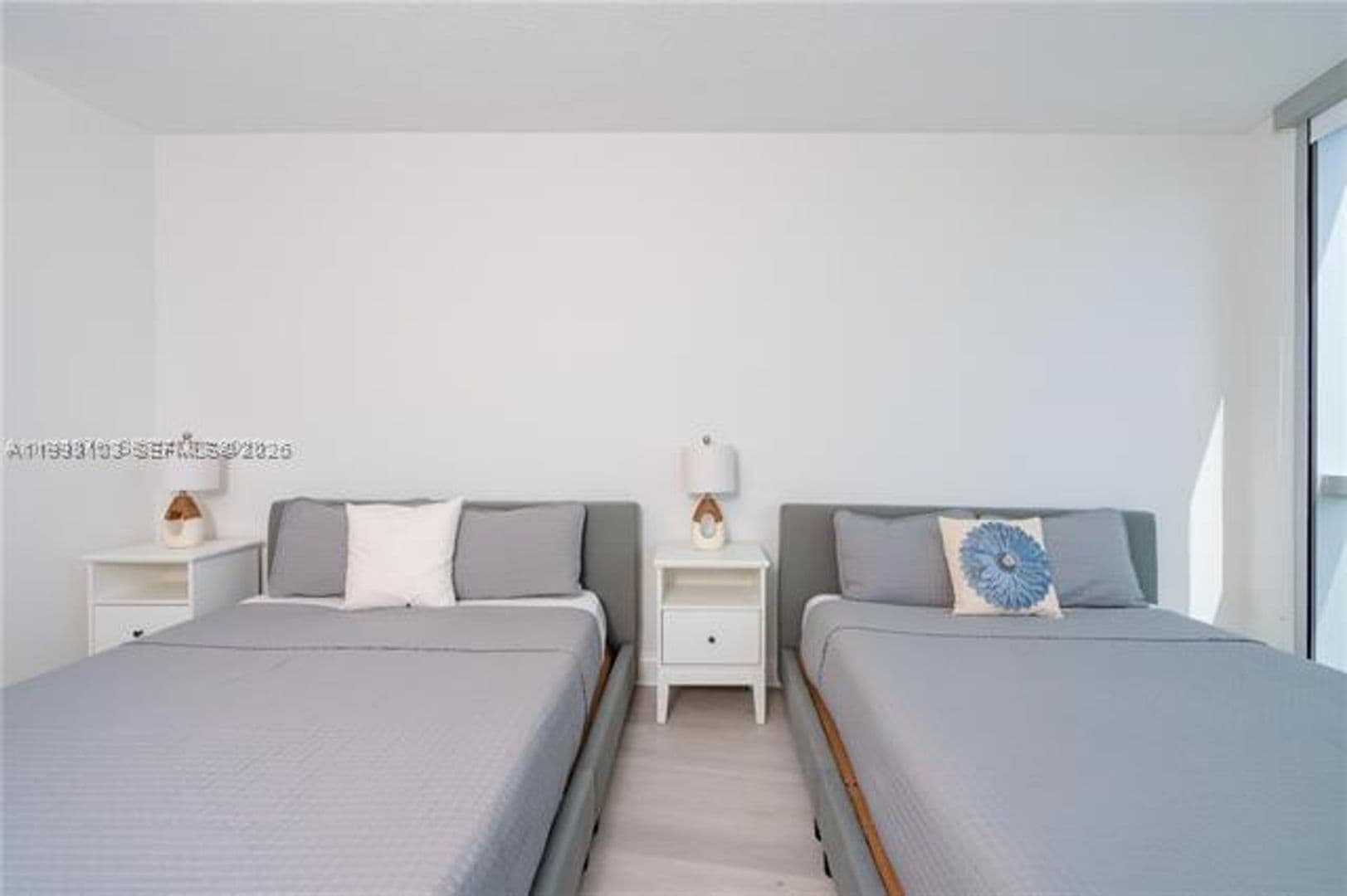 Miami Condo: 1750 N Bayshore Dr cu-2401