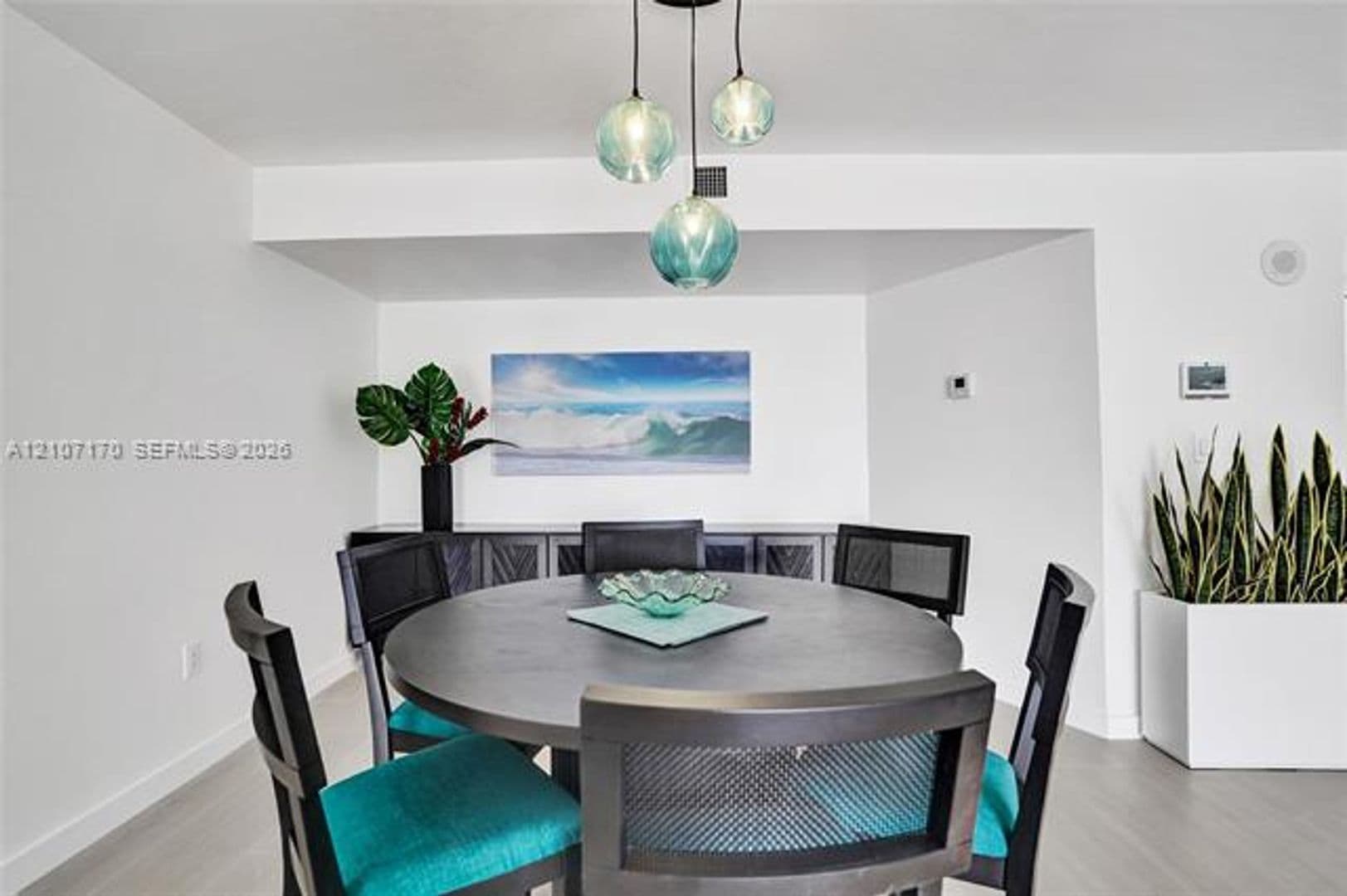 Hollywood Condo: 1201 S Ocean Dr cu-908S