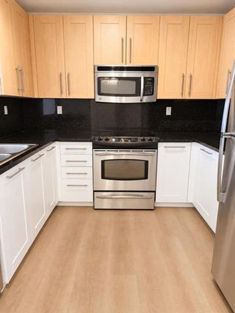 Fort Lauderdale Condo: 511 SE 5th Ave cu-607