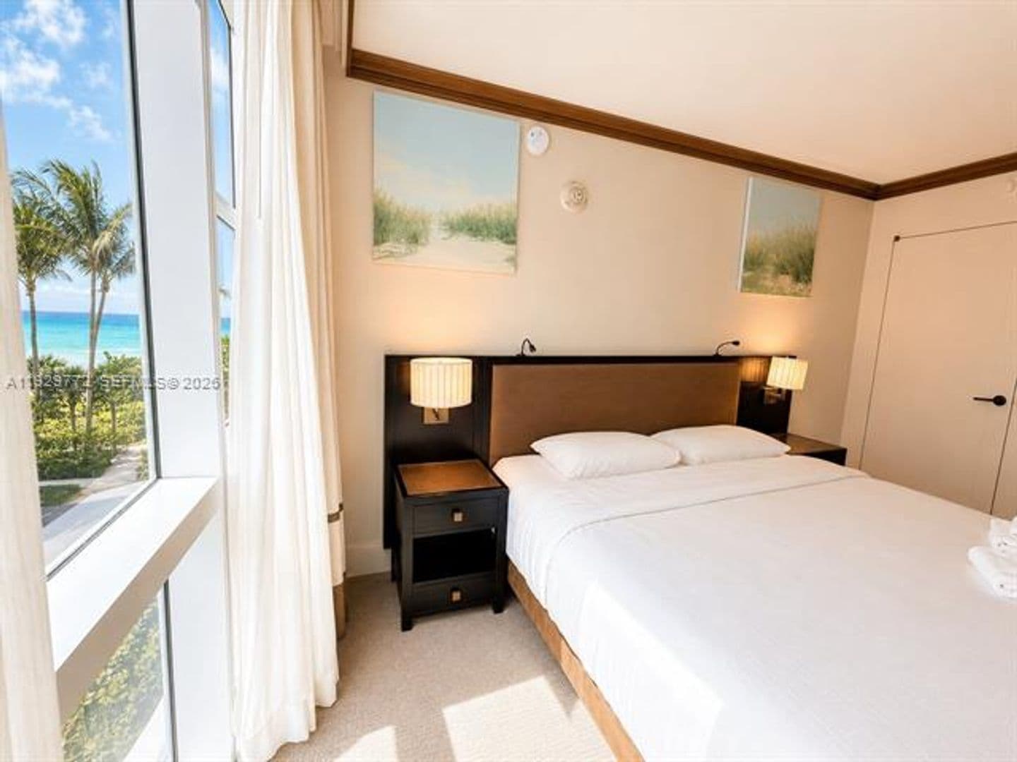 Miami Beach House: 6801 Collins Ave cu-309