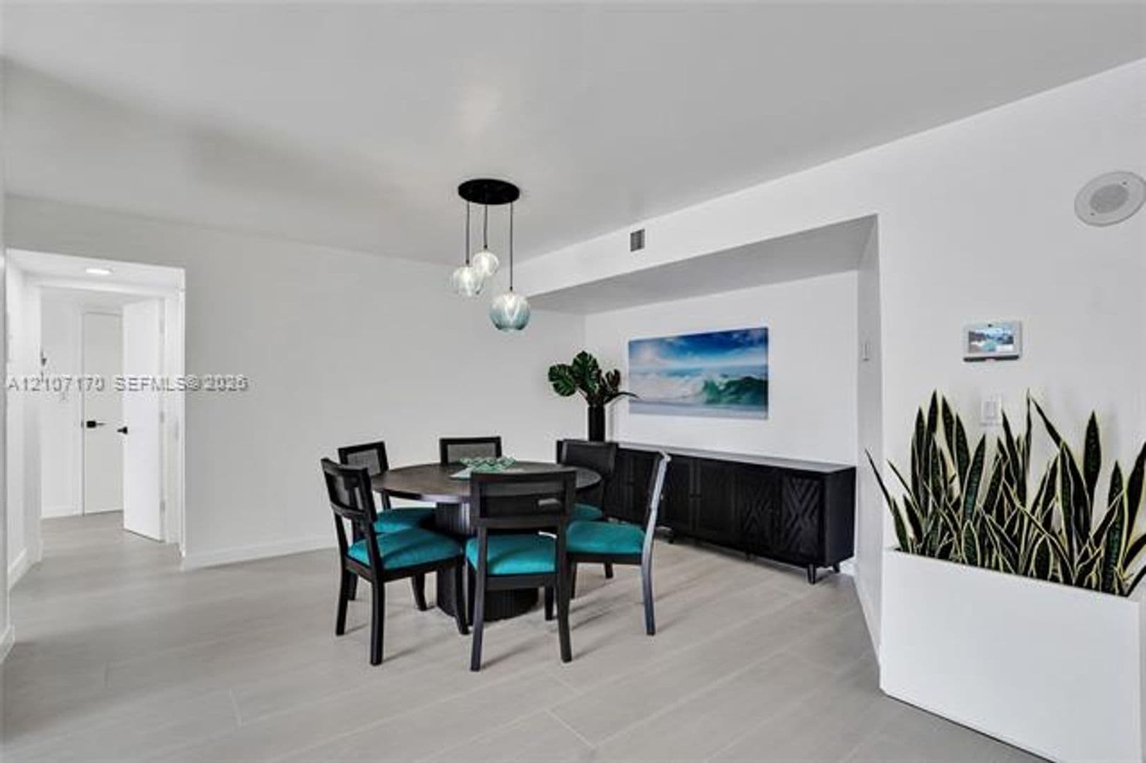 Hollywood Condo: 1201 S Ocean Dr cu-908S