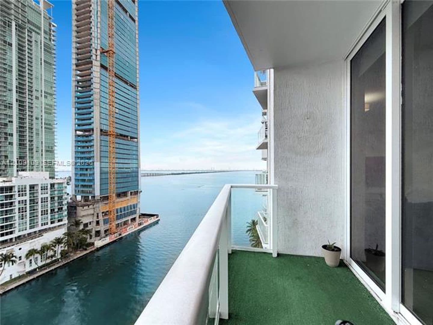 Miami Condo: 601 NE 27th St cu-1403