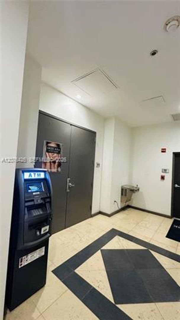 Miami Condo: 1155 Brickell Bay Dr cu-1906