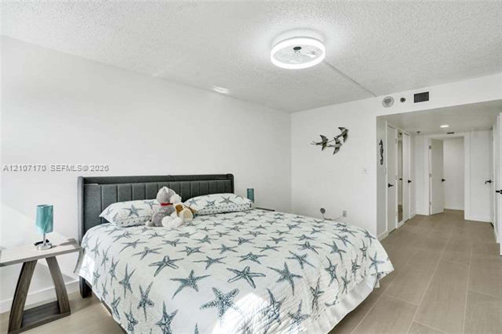 Hollywood Condo: 1201 S Ocean Dr cu-908S