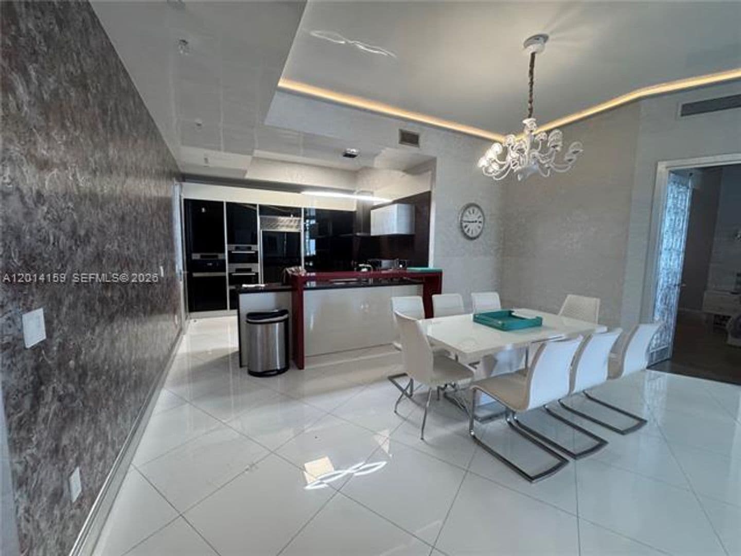 Sunny Isles Beach Condo: 15901 Collins Ave cu-4107