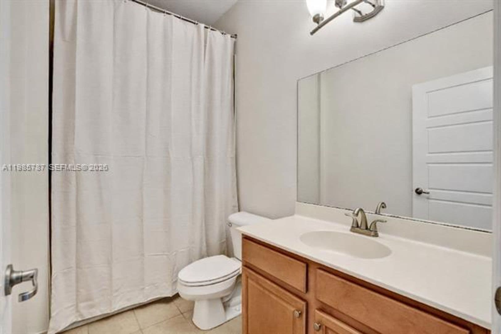 Miami House: 760 NE 193rd Ter # 760
