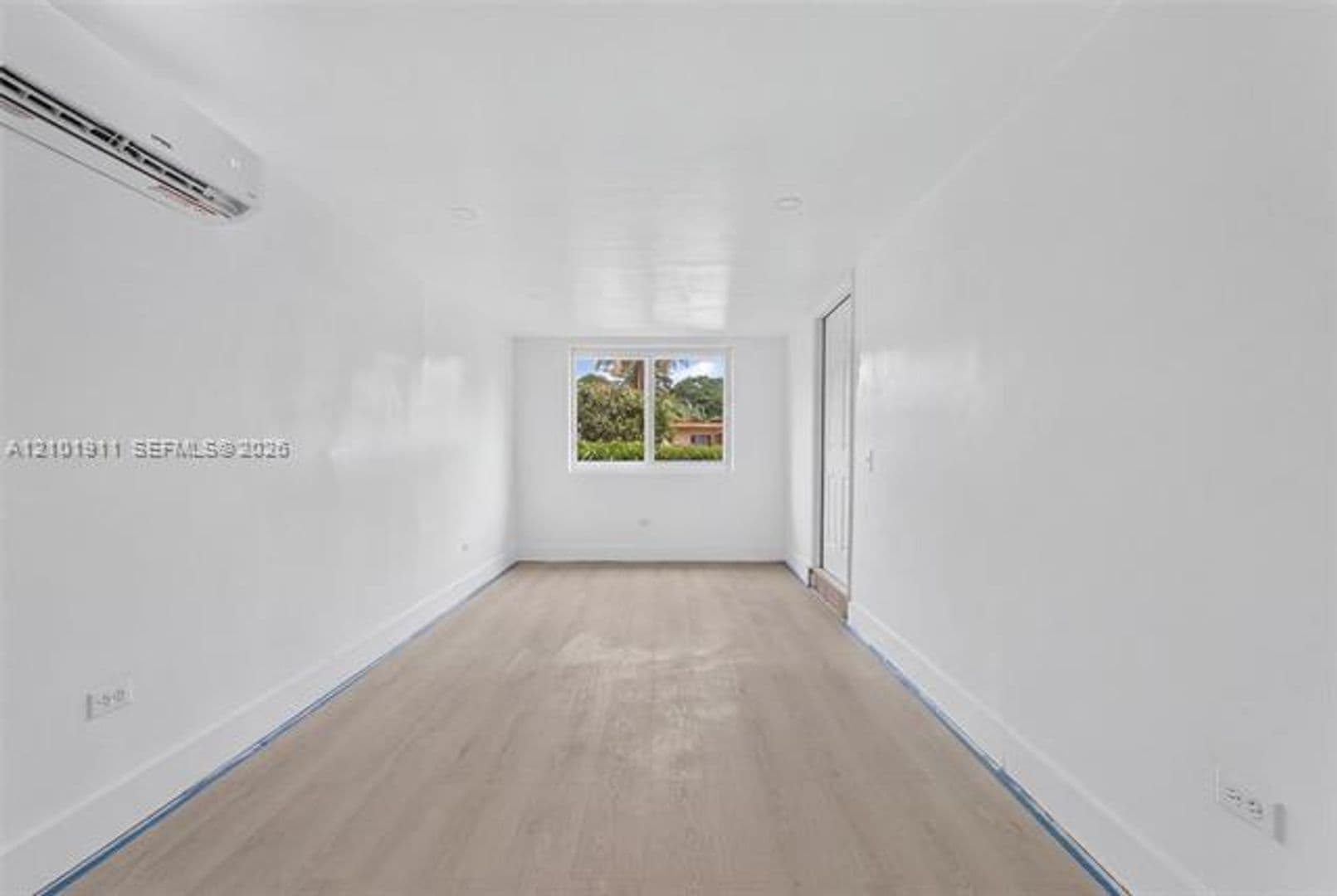 Miami House: 334 NW 110th St # 334