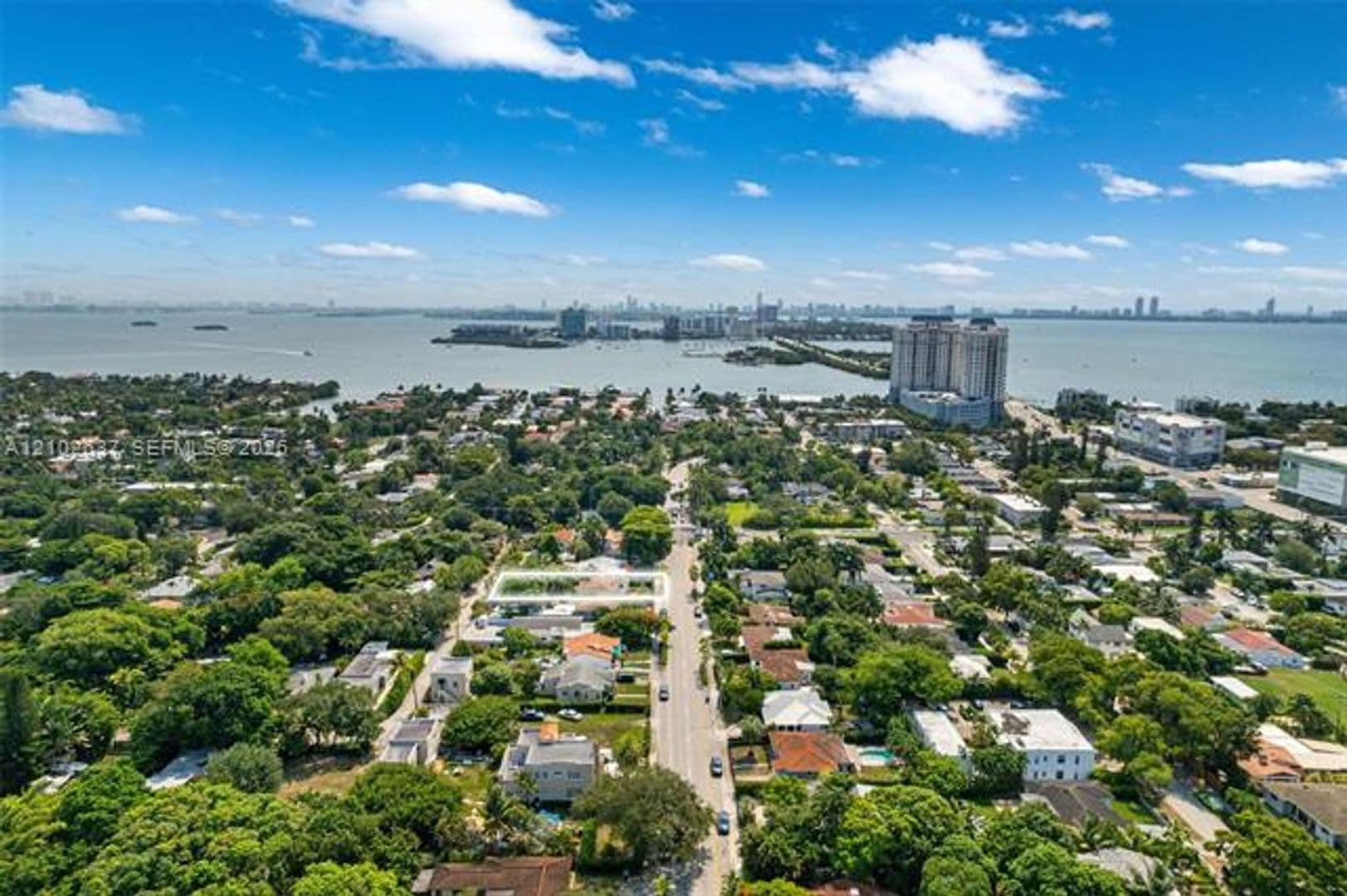 Miami House: 945 NE 82nd St # 945
