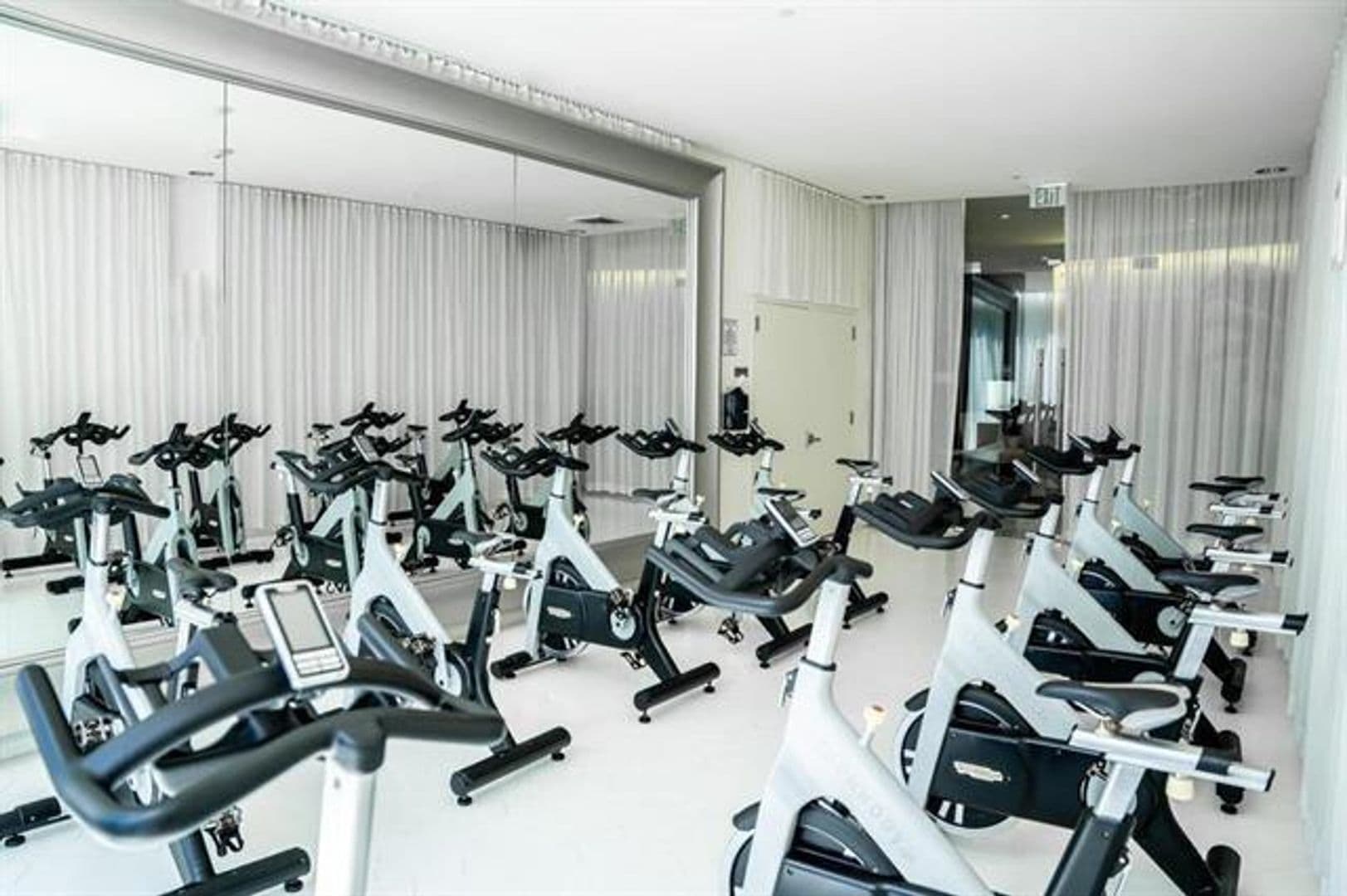 Miami Condo: 495 Brickell Ave cu-1605