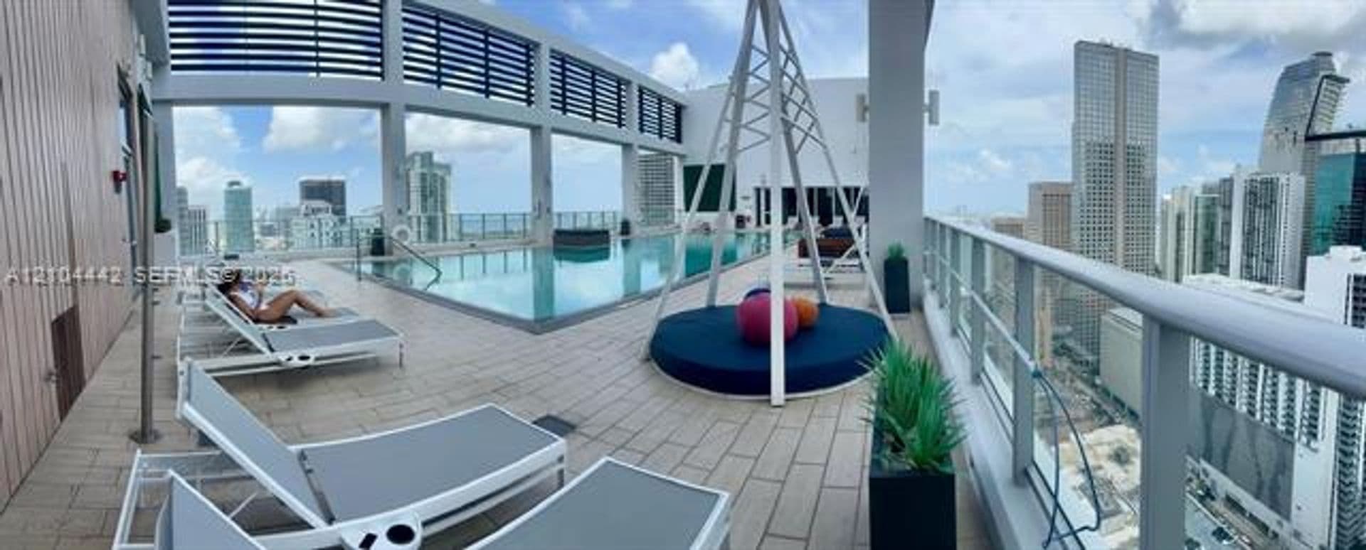 Miami Condo: 151 SE 1 St cu-1002