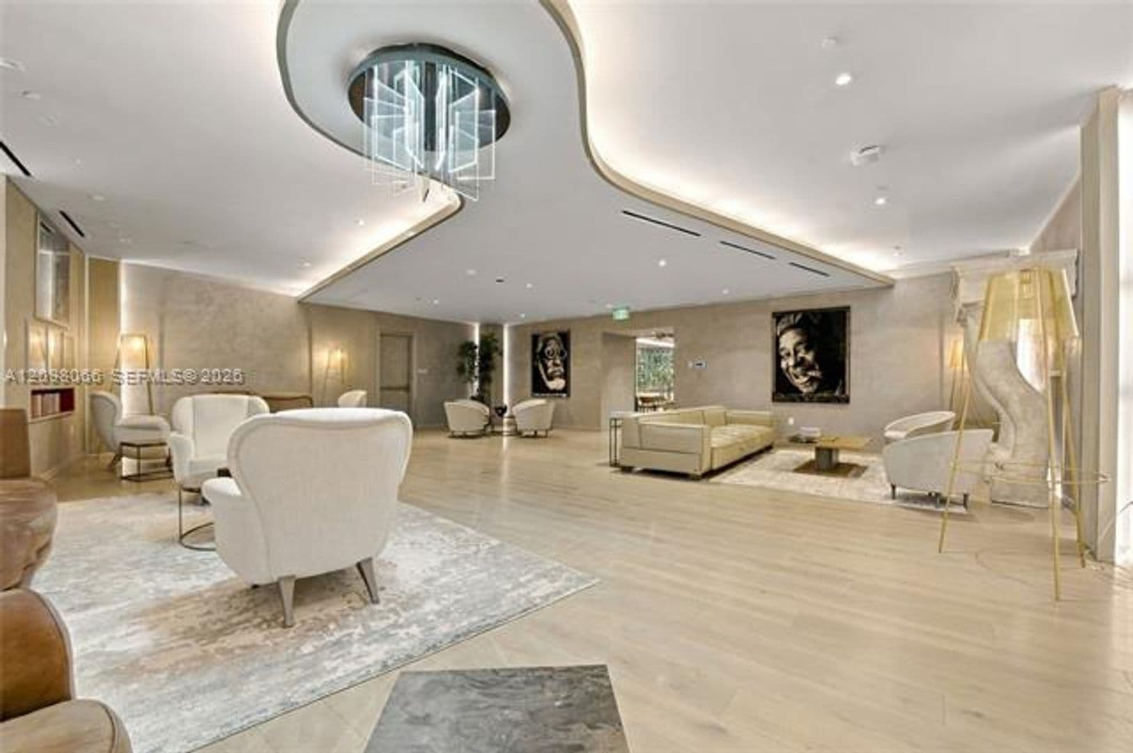 Miami Condo: 1000 Brickell Plz cu-3401