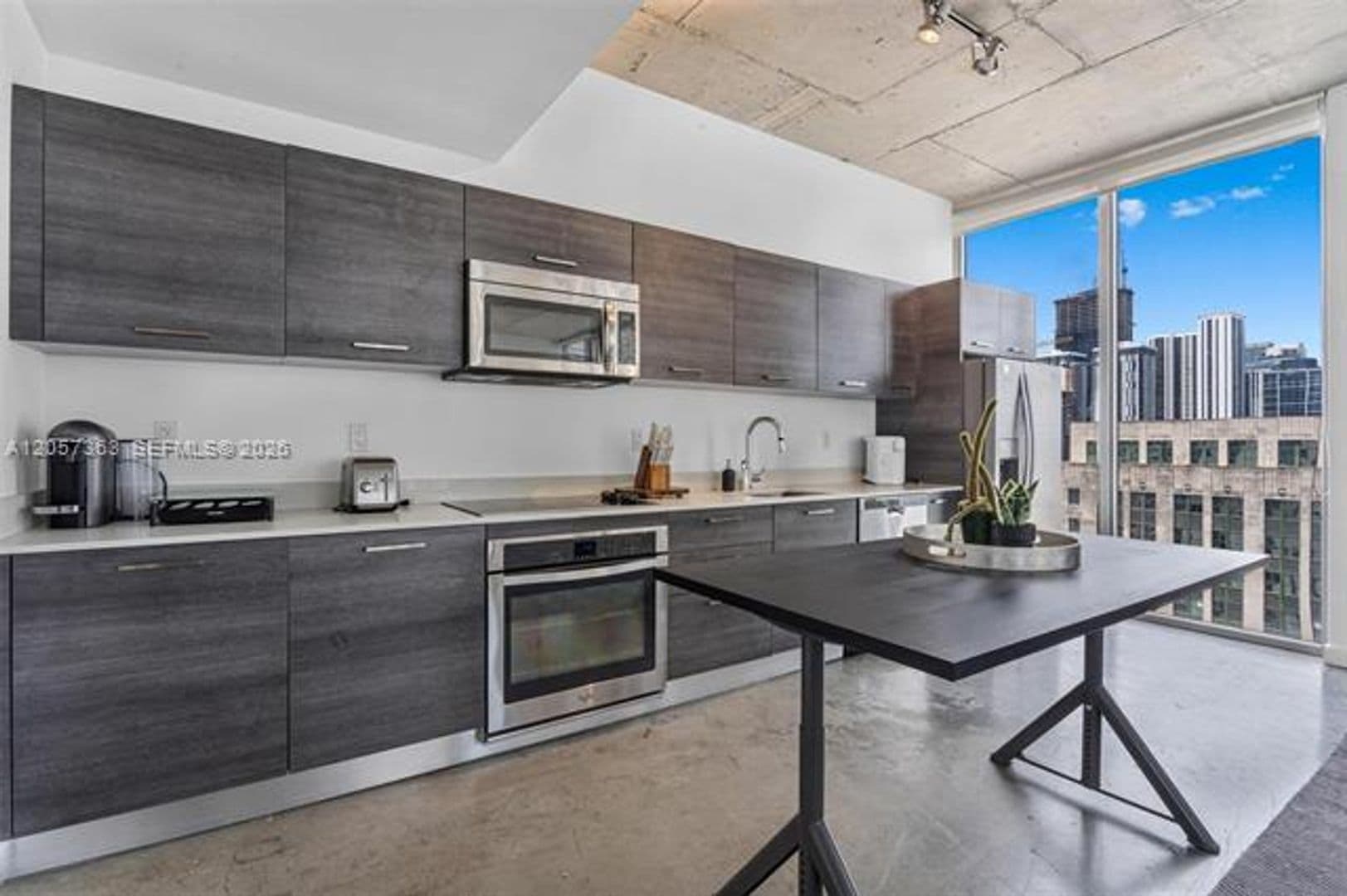 Miami Condo: 151 SE 1st St cu-2102