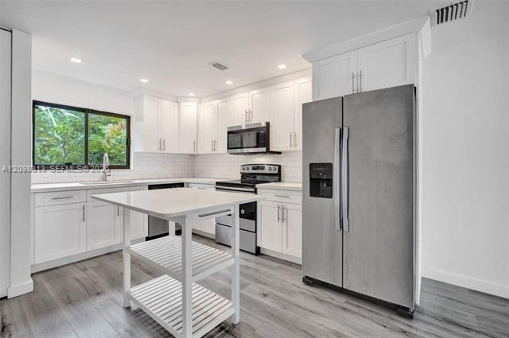 Miami Townhome: 1000 NW N River Dr th 6