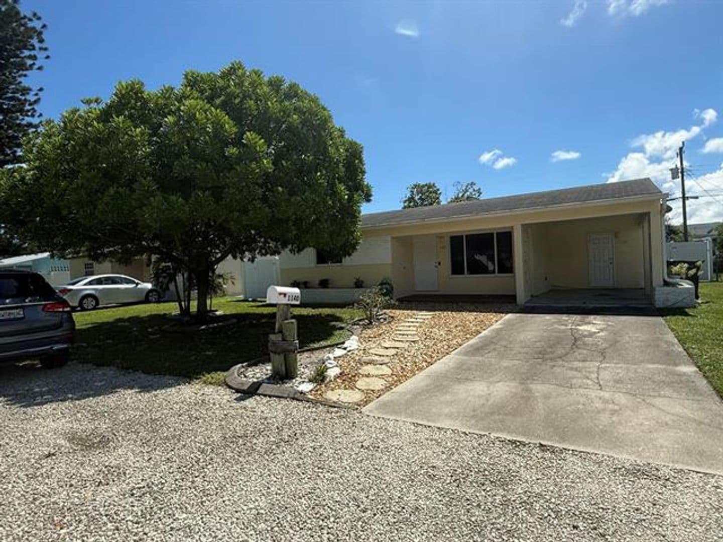 Fort Lauderdale House: 1140 SW 32nd St # 1140